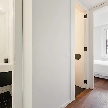 Modern & Comfortable Flat - Near Station Lejlighed *