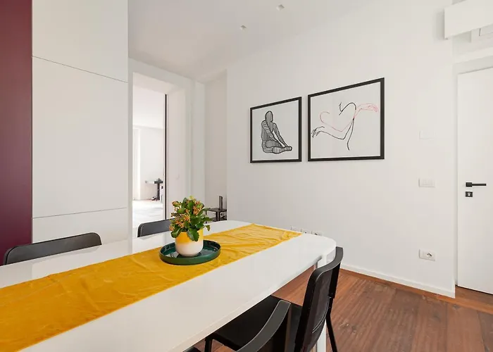 Apartmán Guesthost - Modern & Comfortable Flat - Near Station *