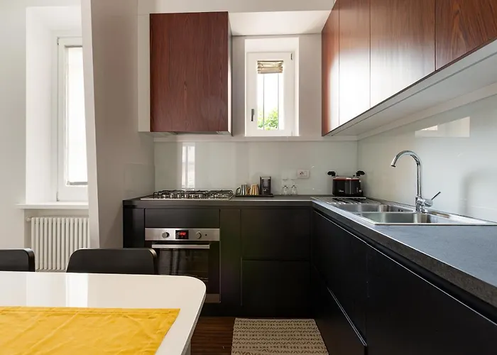 Apartmán Guesthost - Modern & Comfortable Flat - Near Station
