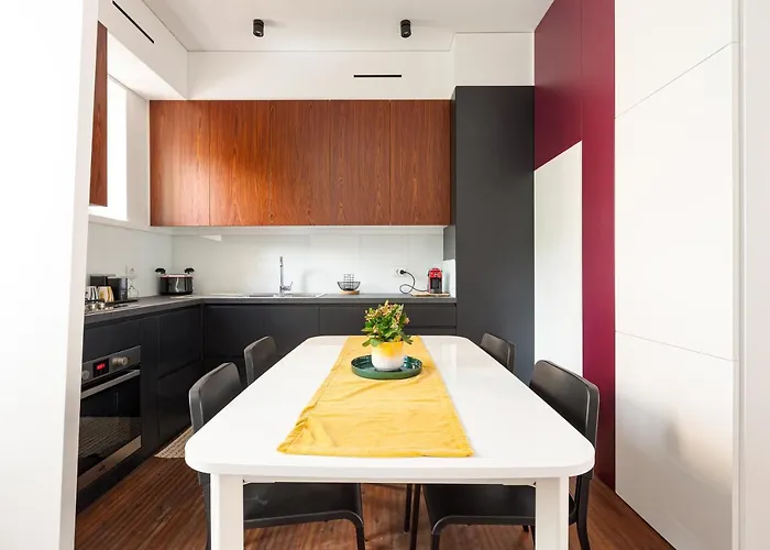 Guesthost - Modern & Comfortable Flat - Near Station * Milán
