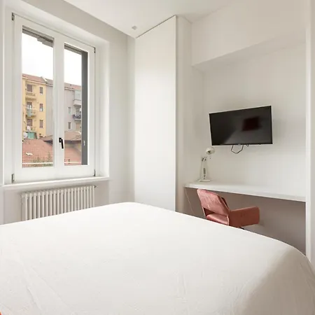 Modern & Comfortable Flat - Near Station Διαμέρισμα Μιλάνο
